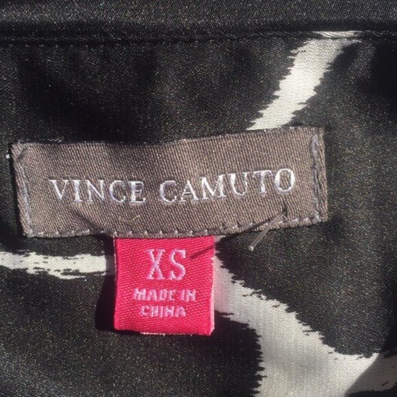 Vince Camuto Black & White Animal Print Top XS - Picture 4 of 5